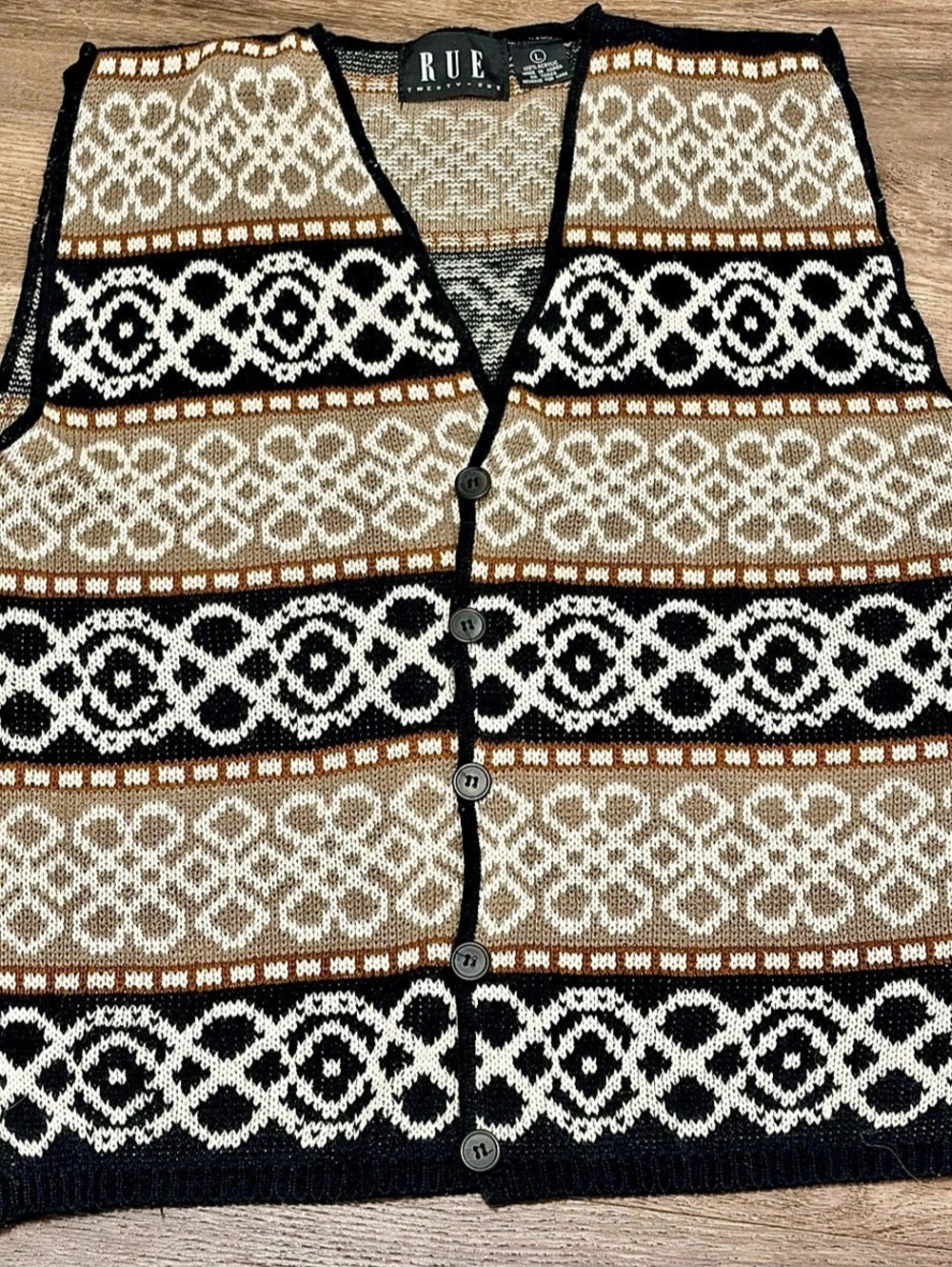 RUE Geometric V-Neck Sweater Vest in Black & Brown Size Large
